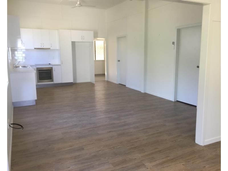 6 Wiseman Street, The Range QLD 4700